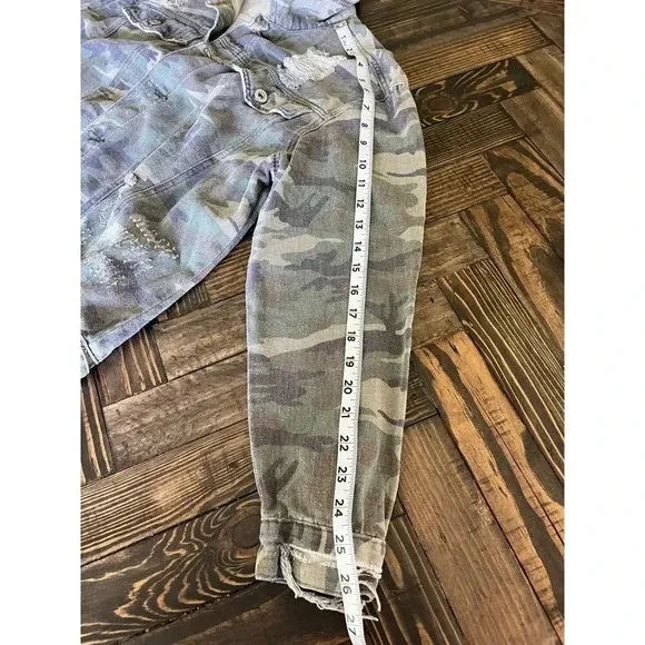 Lucky & Blessed Distressed Camo Jacket Women Medium Transitional Boho Fringe - Picture 6 of 16
